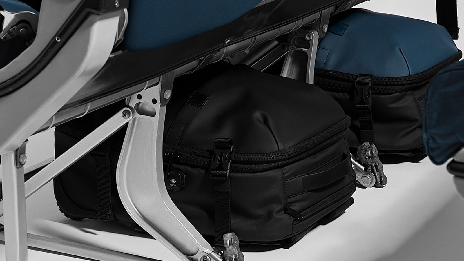 Airback FLEX : le sac cabine qui compresse vos vêtements sous vide
