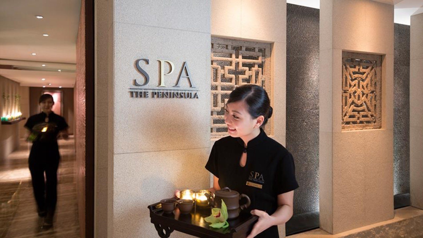 The Peninsula Hong Kong : la chambre côté port justifie-t-elle 400 € de plus
