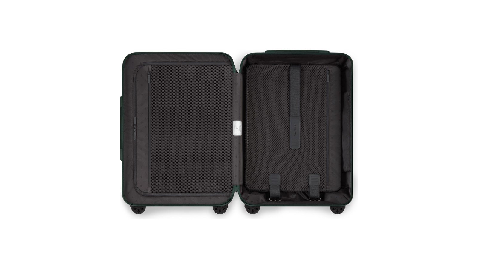 Test : Rimowa Essential Cabin, deux ans et 80 vols plus tard