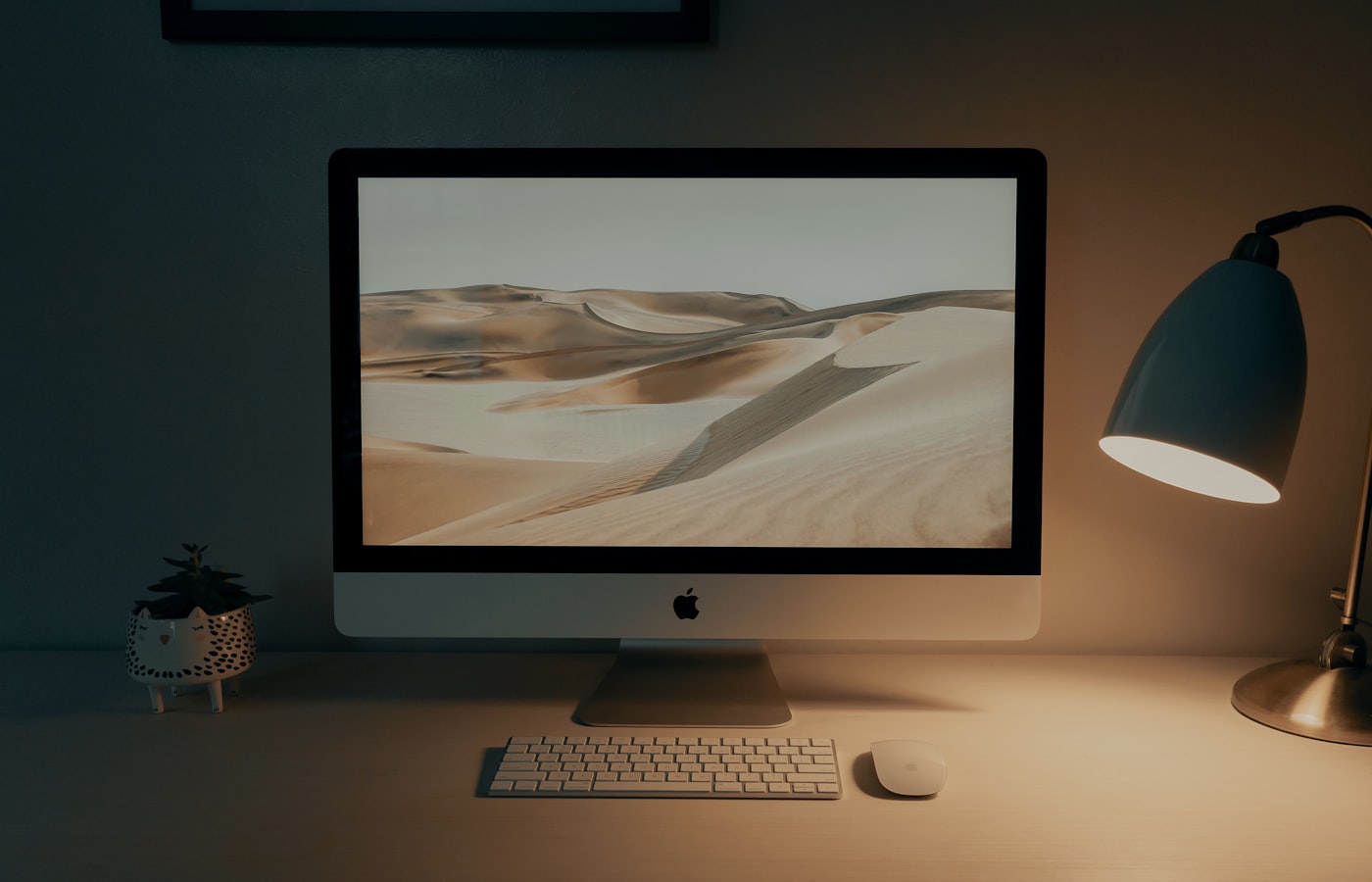 Illustration, Bureau & Setup